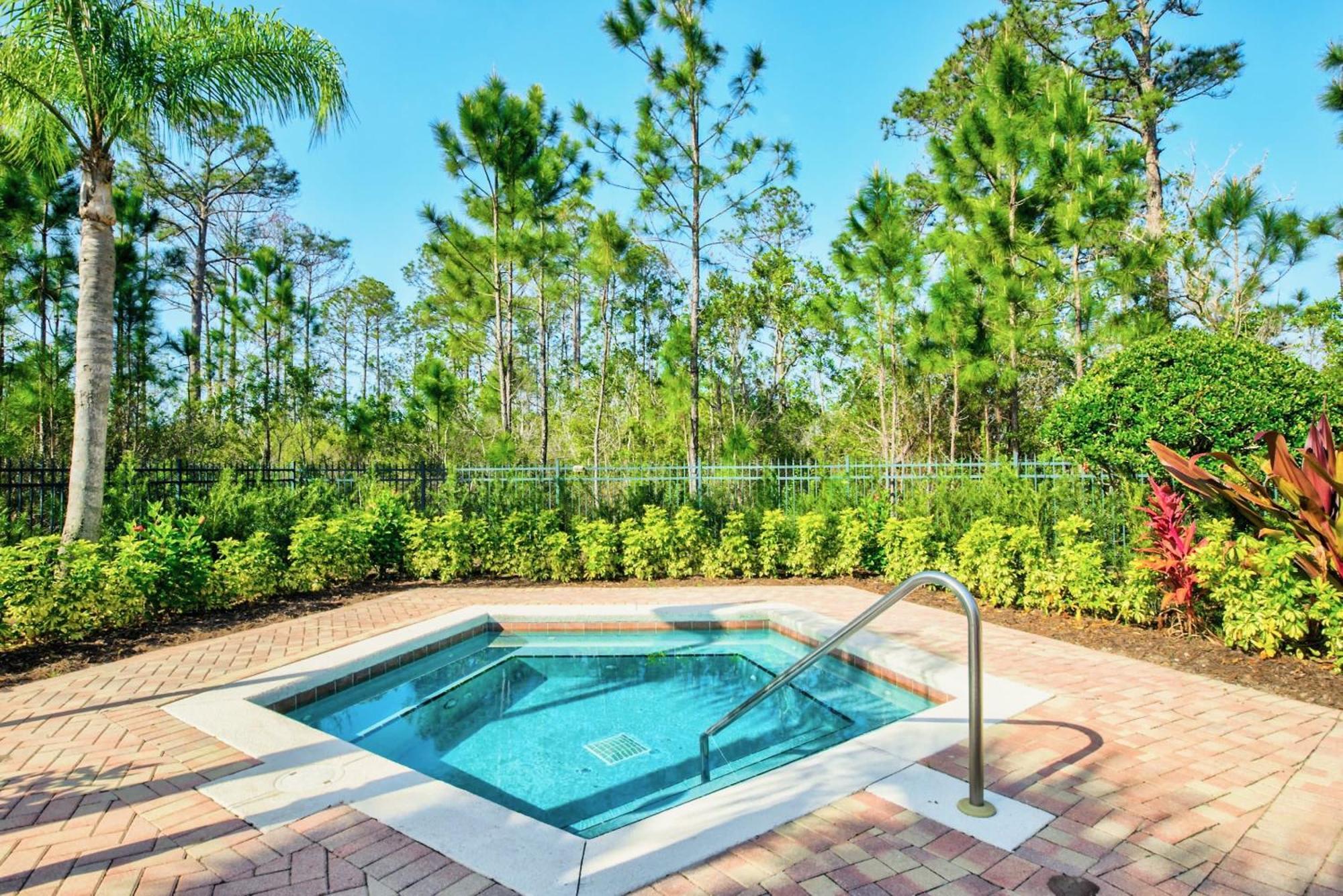 Bright 2Br Condo With Pool And Hot Tub - Near Disney! 奥兰多 外观 照片